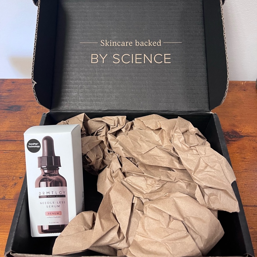 Drmtlgy Needle-Less Serum